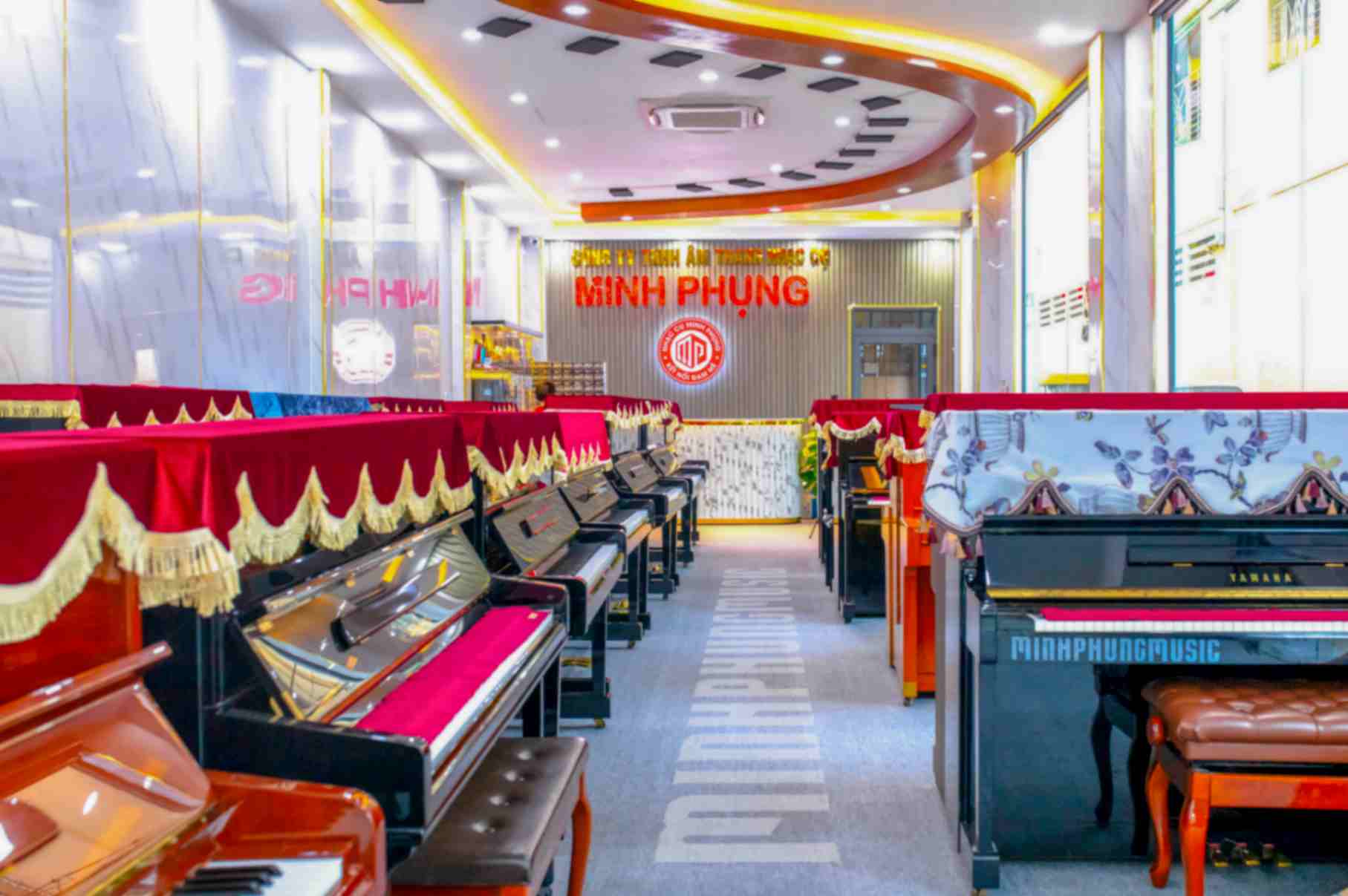 Showroom Minh Phụng Tân Bình